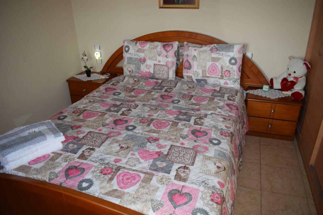 Villa Dimitris Constantinou Sourpi Esterno foto